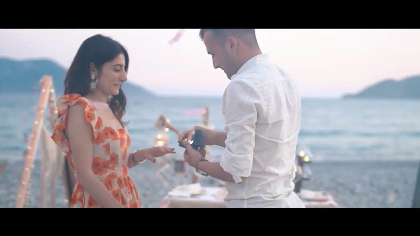 Selim-İrem Evlenme Teklifi